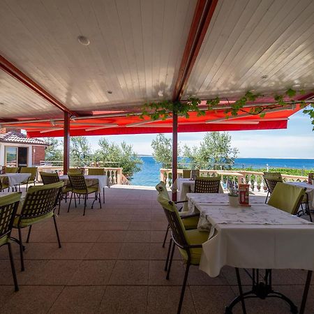 Pension Augustino Miletici Экстерьер фото
