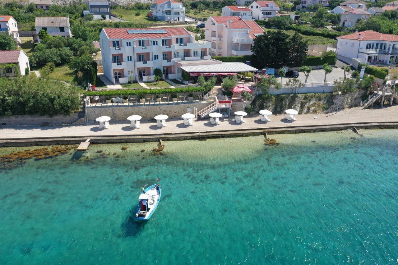 Pension Augustino Miletici Экстерьер фото