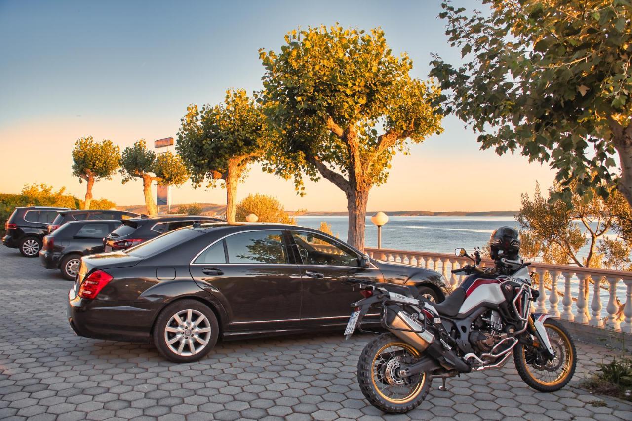 Pension Augustino Miletici Экстерьер фото