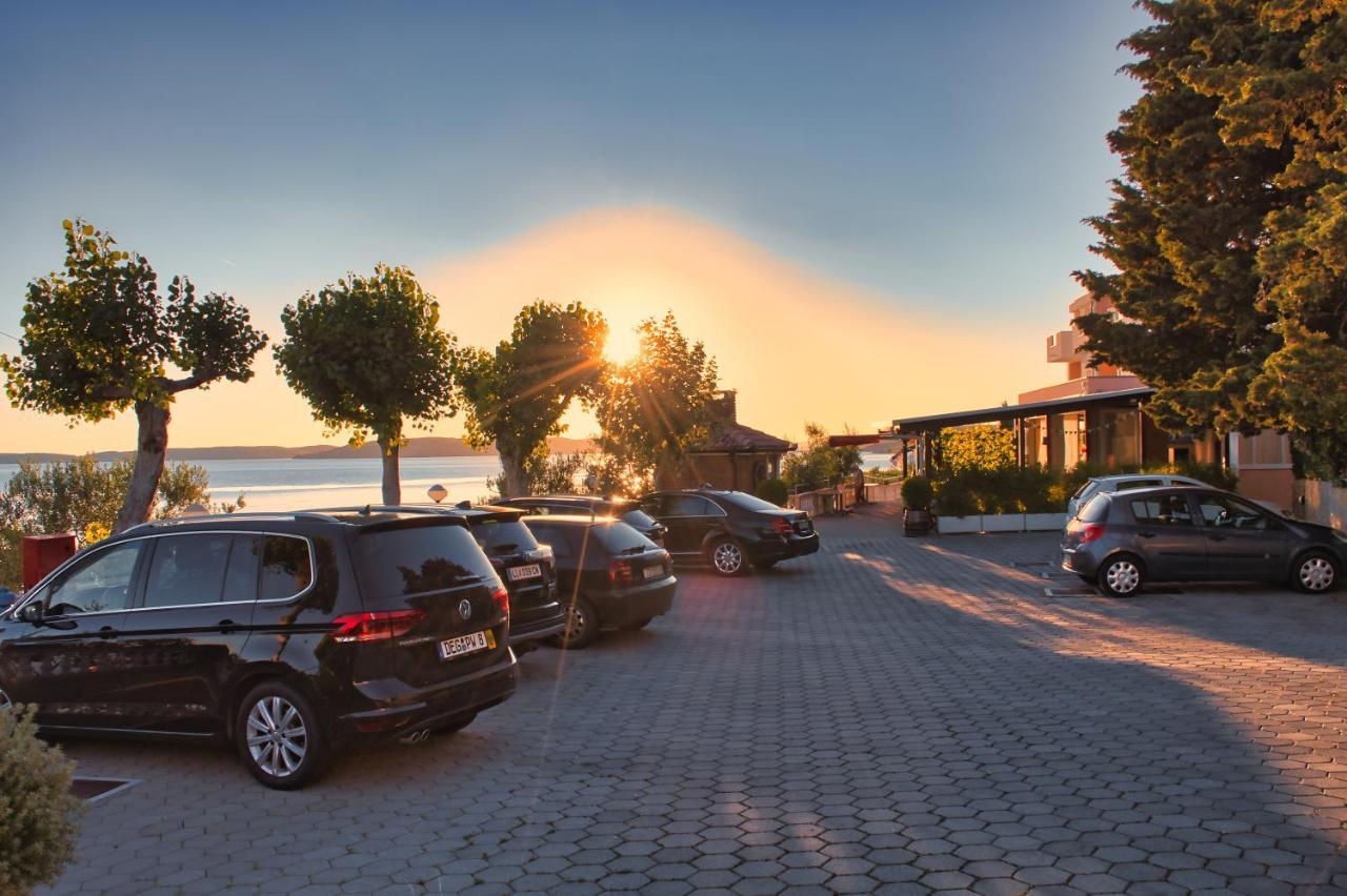 Pension Augustino Miletici Экстерьер фото