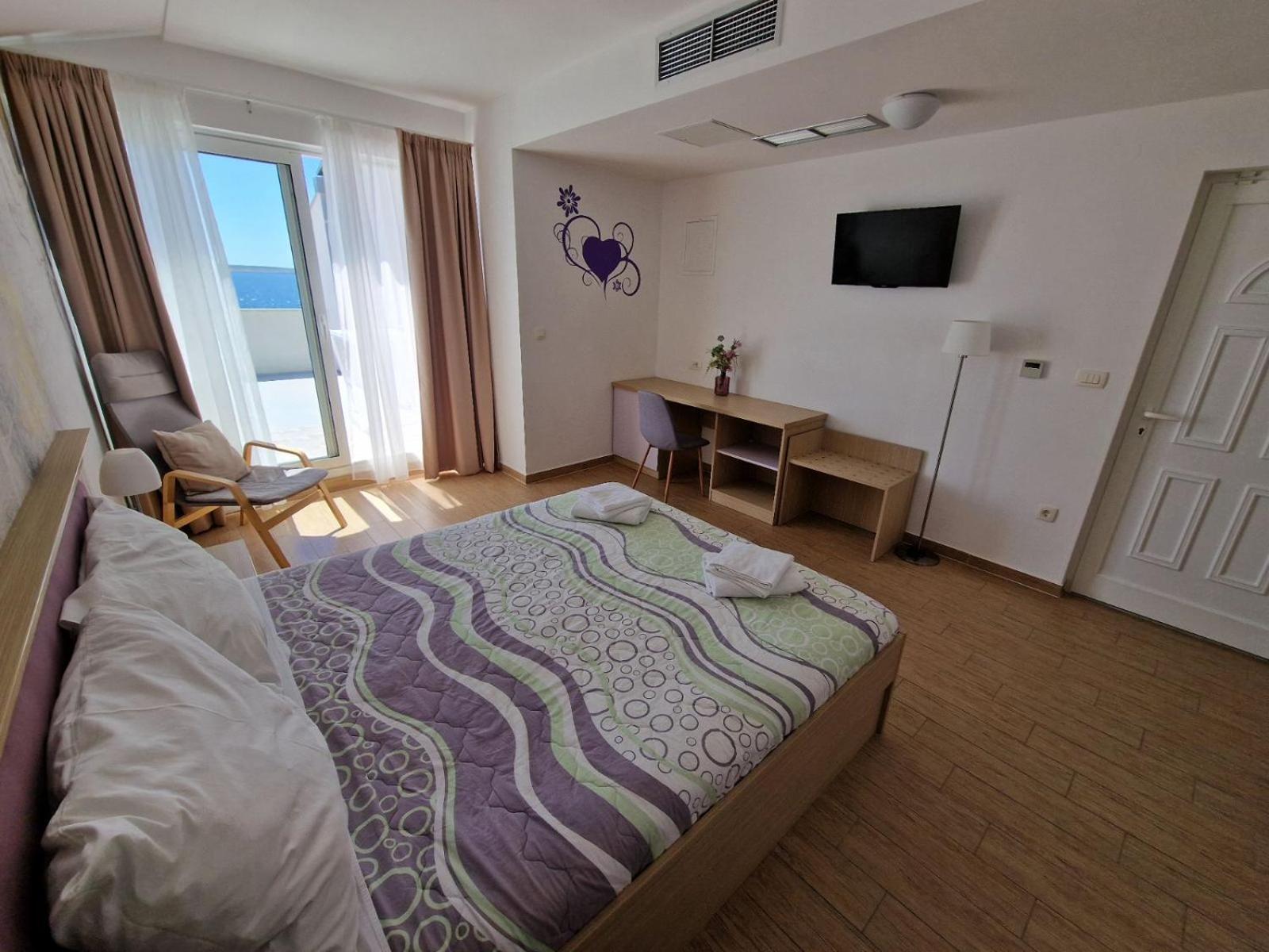 Pension Augustino Miletici Экстерьер фото