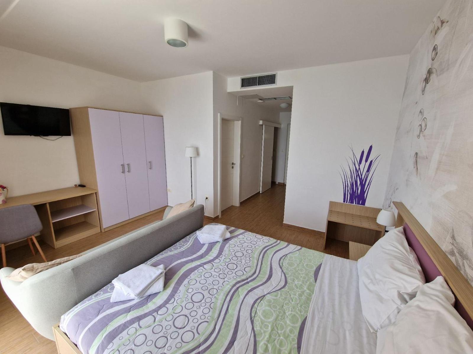 Pension Augustino Miletici Экстерьер фото