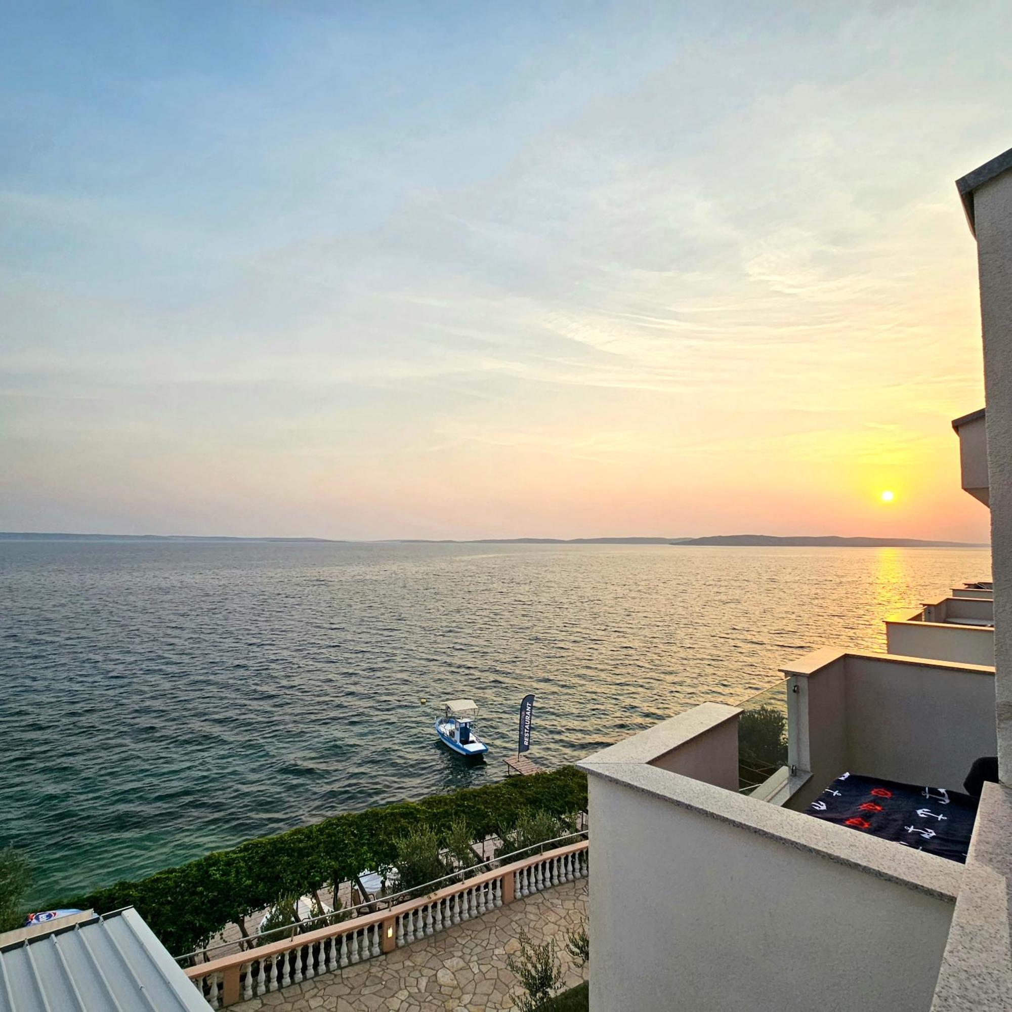 Pension Augustino Miletici Экстерьер фото