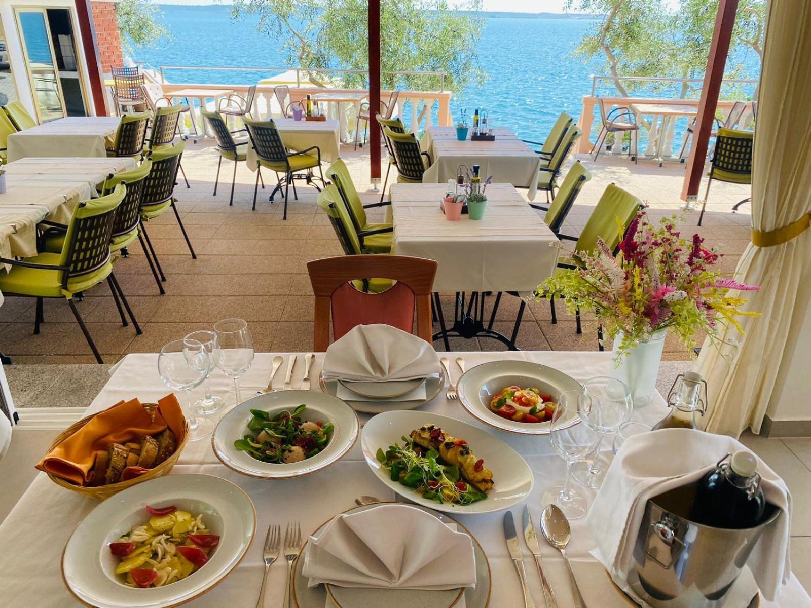Pension Augustino Miletici Экстерьер фото